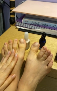 Yoseline Hoffman feet photo thumbnail