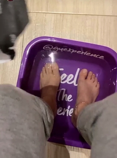 Yoseline Hoffman feet photo thumbnail
