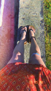 Amanda Seyfried feet photo thumbnail