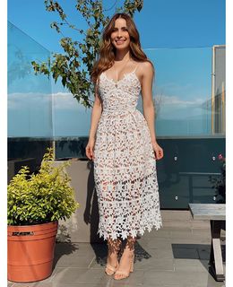Cynthia Rodríguez feet photo thumbnail