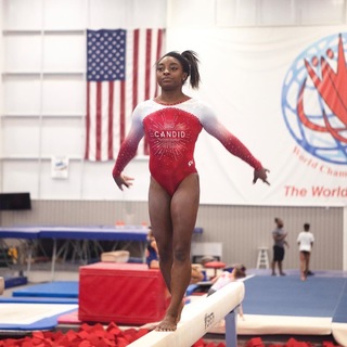 Simone Biles feet photo thumbnail