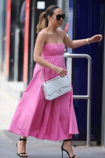 Myleene Klass feet photo thumbnail