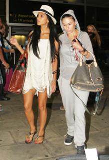 Nicole Scherzinger feet photo thumbnail