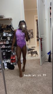 Simone Biles feet photo thumbnail
