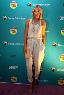 Maria Sharapova feet photo thumbnail
