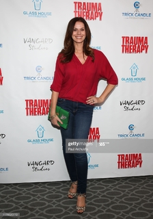 Jennifer Taylor feet photo 1