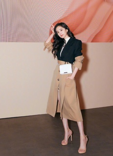 Mi Yang feet photo thumbnail