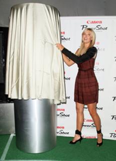 Maria Sharapova feet photo thumbnail