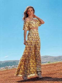 Athina Oikonomakou feet photo thumbnail