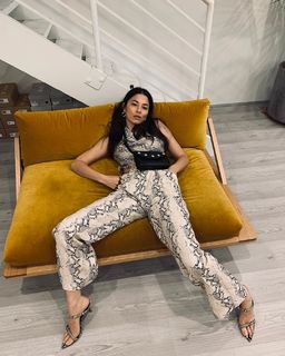 Jessica Gomes feet photo thumbnail