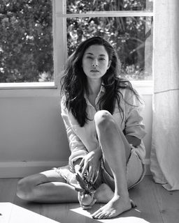 Jessica Gomes feet photo thumbnail