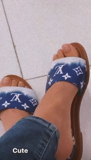 Nabilla Benattia feet photo thumbnail