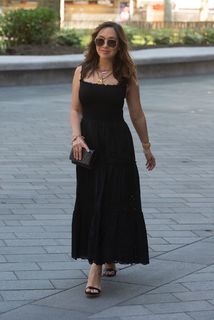 Myleene Klass feet photo thumbnail