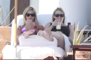 Ashley Tisdale feet photo thumbnail