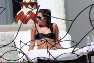 Ashley Tisdale feet photo thumbnail