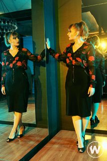 Bryce Dallas Howard feet photo thumbnail