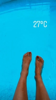Ludovica Pagani feet photo thumbnail