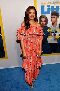 Regina Hall feet photo thumbnail