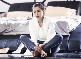 Angelababy feet photo thumbnail