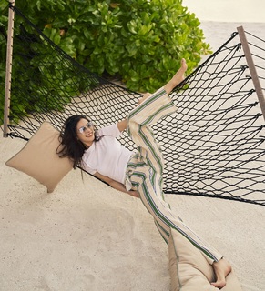 Angelababy feet photo thumbnail