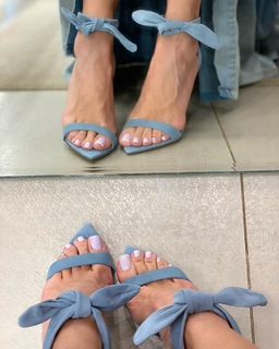 Cláudia Citroni feet photo thumbnail