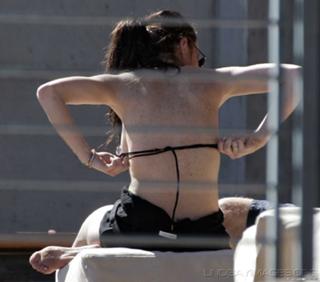 Lindsay Lohan feet photo thumbnail