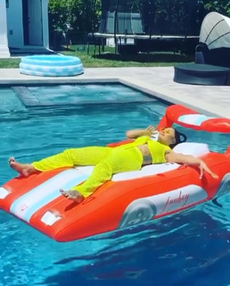 Blac Chyna feet photo thumbnail
