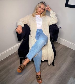 Vicky Pattison feet photo thumbnail