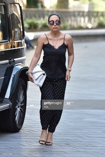 Myleene Klass feet photo thumbnail