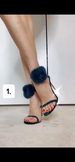 Xenia Tchoumitcheva feet photo thumbnail