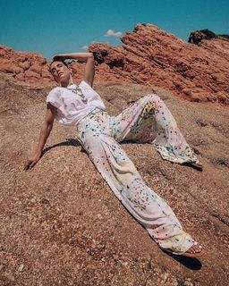 Athina Oikonomakou feet photo thumbnail