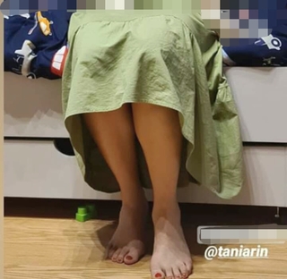 Tania Rincón feet photo thumbnail