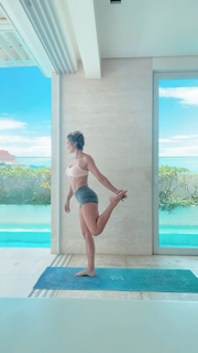 Flávia Alessandra feet photo thumbnail