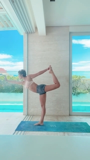 Flávia Alessandra feet photo thumbnail
