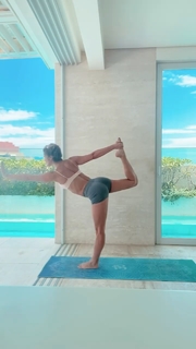 Flávia Alessandra feet photo thumbnail