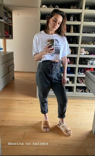 Tania Rincón feet photo thumbnail