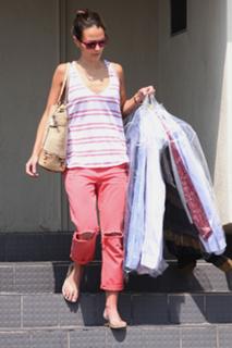 Jordana Brewster feet photo thumbnail