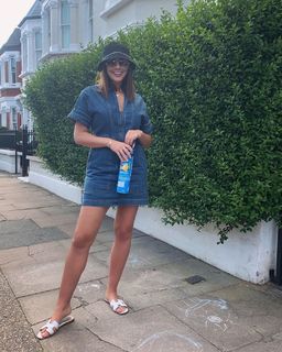 Imogen Thomas feet photo thumbnail