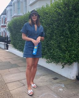Imogen Thomas feet photo thumbnail