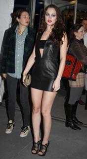 Leighton Meester feet photo thumbnail
