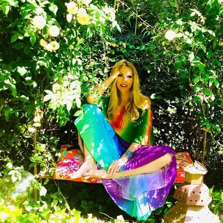 Sonya Kraus feet photo thumbnail