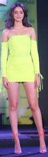 Ananya Pandey feet photo thumbnail
