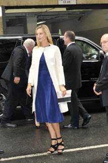 Uma Thurman feet photo thumbnail