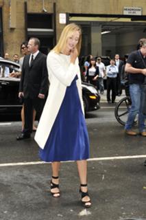 Uma Thurman feet photo thumbnail