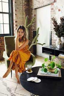 Jamie Chung feet photo thumbnail
