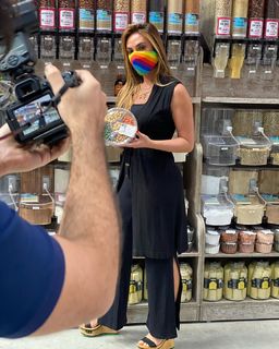 Nicole Bahls feet photo thumbnail