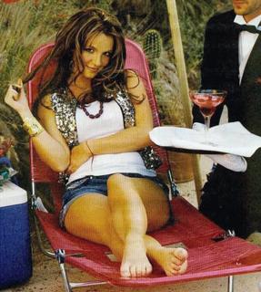 Britney Spears feet photo thumbnail