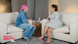 Ashley Graham feet photo thumbnail
