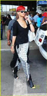 Rihanna feet photo thumbnail