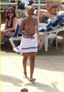 Rihanna feet photo thumbnail